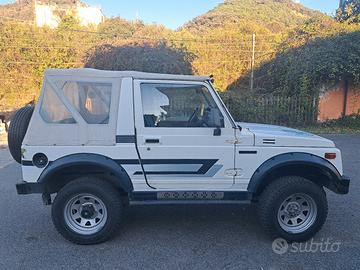 jeep Suzuki decappottabile 