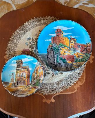 Coppia piatti decorativi ceramica San Marino vinta