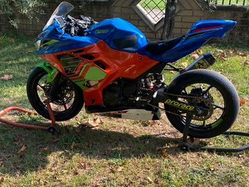 kavasaki ninja 400 da pista 