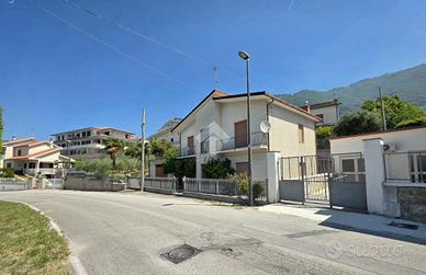 CASA INDIPENDENTE A FRASSO TELESINO
