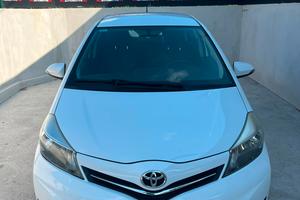 Toyota Yaris 1.0 5 porte Lounge