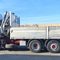 Iveco stralis con gru bonfiglioli p30500xl