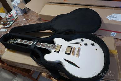 epiphone Sheraton chitarra elettrica firmata