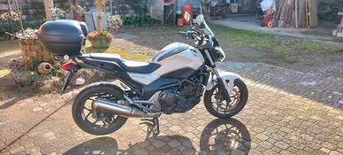 Honda nc750s automatica