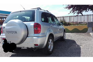 toyota rav 4 d4d del 2003