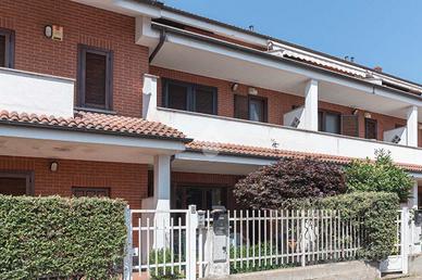 VILLA A SCHIERA A CIRIÈ