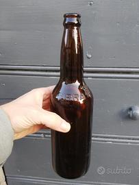 Bottiglie di birra d'epoca vuote