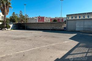 Box e rimessaggio per auto, moto e furgoni