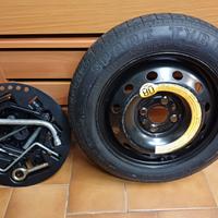 Ruotino di scorta Pirelli 135/80 R14 con attrezzi