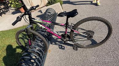 Bicicletta MTB XS taglia 26