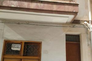 Casa indipendente a tre piani