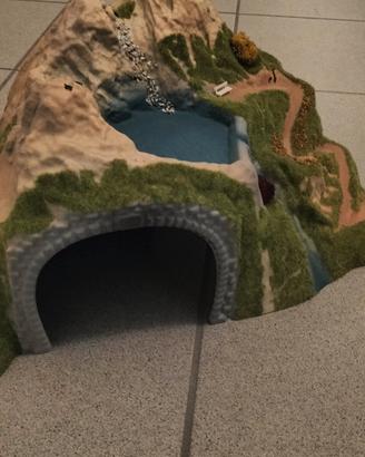 Plastico a forma di montagna 