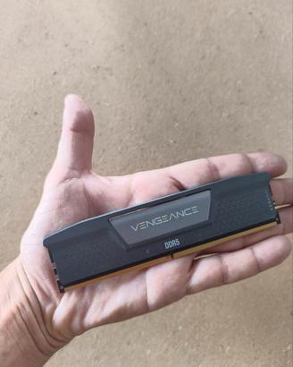 Corsair VENGEANCE RAM 32GB DDR5 5600 CL40