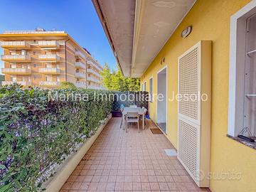 TRILOCALE AL PIANO TERRA 100 METRI DAL MARE