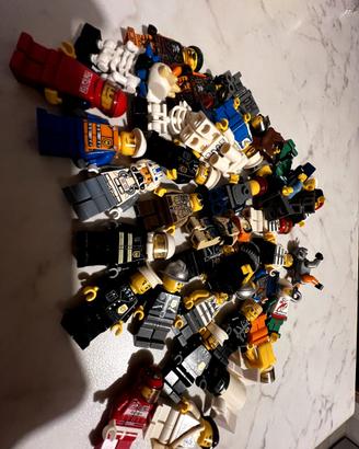 Lotto 97 Minifigure LEGO Star Wars Ninjago + Acces