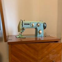 Macchina da cucire Bianchi anni 60