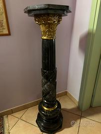 Splendida colonna peimi del ‘900 in marmo