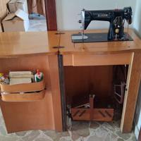 Macchina da cucire Singer anni '60