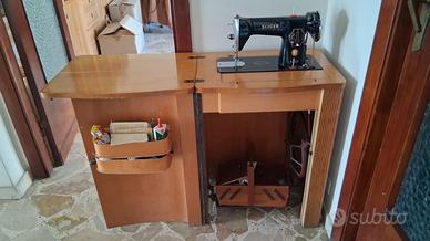 Macchina da cucire Singer anni '60