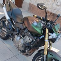 Honda hornet