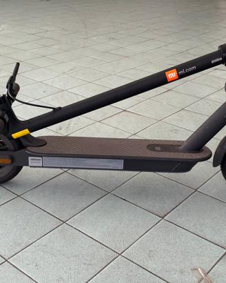 Monopattino elettrico XIAOMI