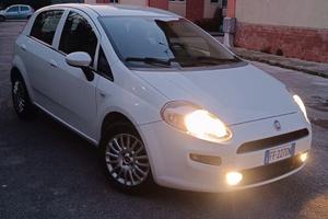 Fiat punto 1.2 lounge 2016