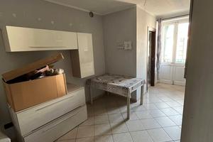 Via servais piccolo bilocale arredato+giardinetto