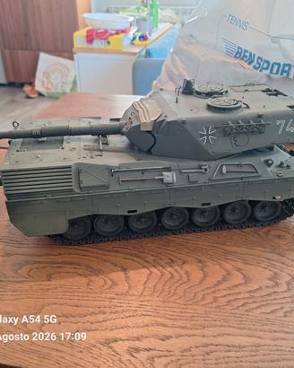 Tamiya Leopard A4 (56002) RC