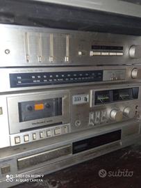 Stereo componibile con giradischi