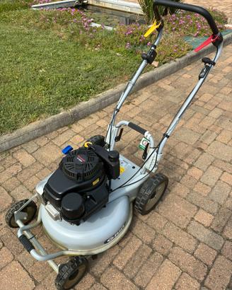 Rasaerba tagliaerba grin PM53 KW motore Kawasaki