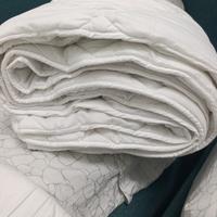 Due piumini con copripiumino letto singolo