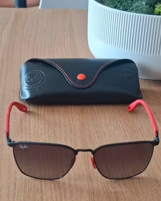 Ray-Ban RB3673M Scuderia Ferrari – Pari al nuovo