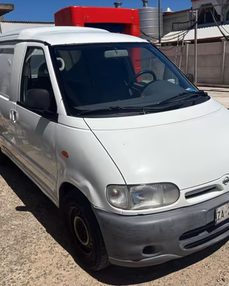 NISSAN VANETTE CARGO 2.3 DIESEL
