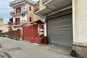 Deposito Via G. Verdi S.Antimo 80mq