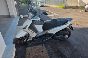 Piaggio Beverly 350 Sport Touring