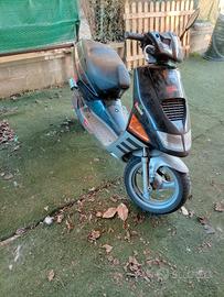 aprilia sr replica max Biaggi 