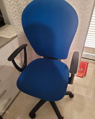 sedia ufficio blu   come nuova  