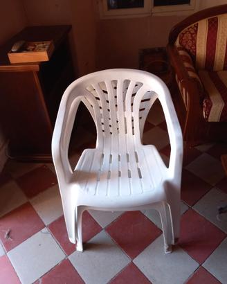 2Sedie plastica bianco