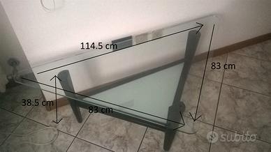 Tavolino in vetro triangolare
