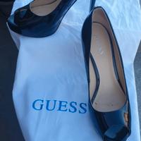 décolleté nero Guess