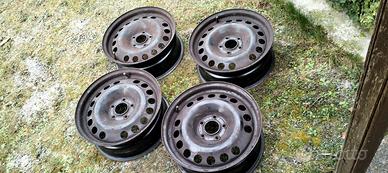 Cerchi in ferro del 16 per Opel. Suzuki