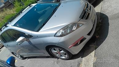 Honda frv. 1.8 benzina gpl. 6 posti