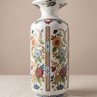 vaso decorato in ceramica 