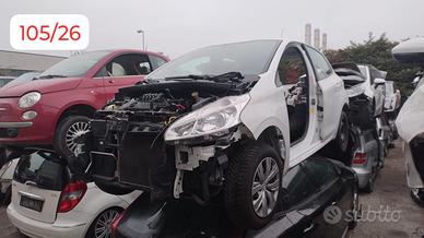 Pezzi di ricambio peugeot 208 anno 2015