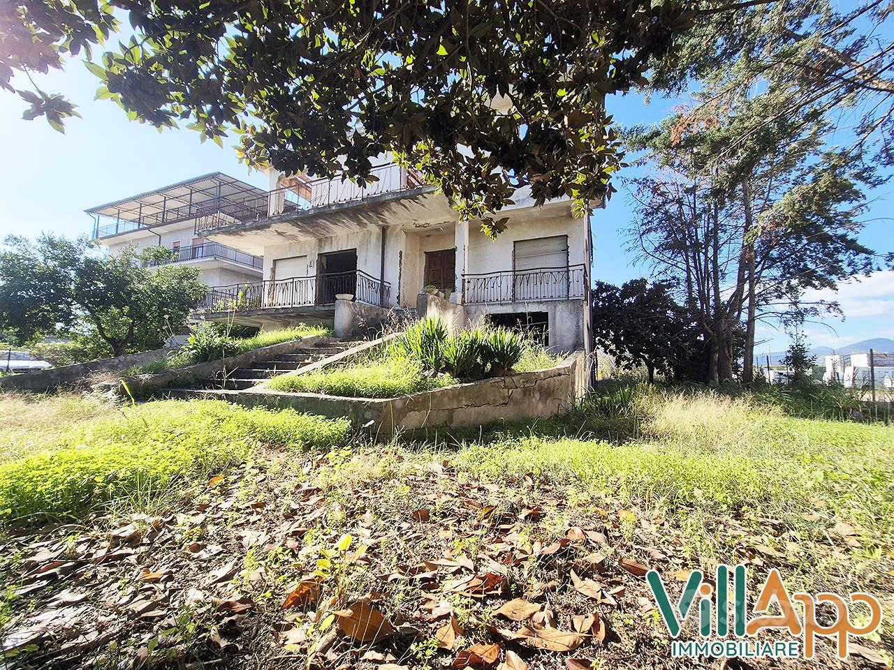 Villa - Fondi - Vista 2