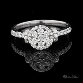 ANELLO IN ORO BIANCO 18KT CON BRILLANTI 0.69 CT