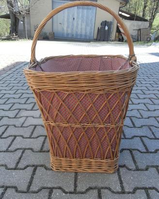 Portabiancheria in vimini