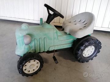 Trattorino a pedali vintage per bambini