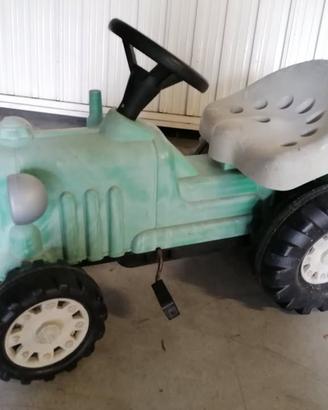 Trattorino a pedali vintage per bambini