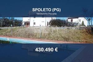 Immobile in asta di 350000 m² con più di 5 locali 